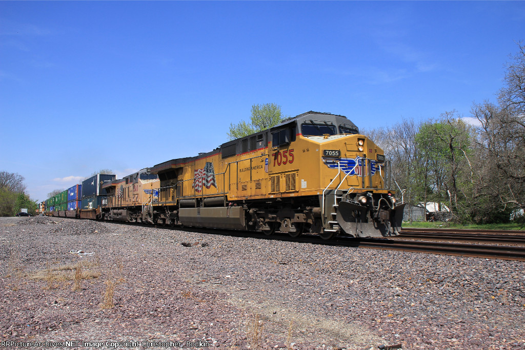 UP 7055